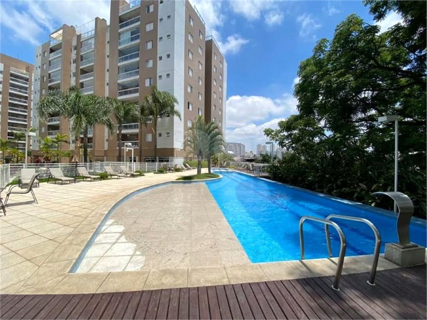 Apartamento à venda com 3 quartos, sendo 2 suítes, em Cidade São Francisco, São Paulo, SP