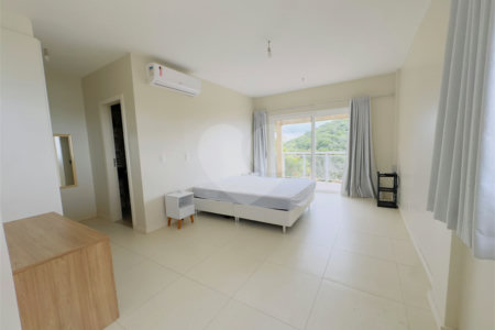 Casa à venda com 4 suítes em João Fernandes, Armação dos Búzios, RJ