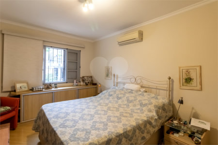 Casa à venda com 3 quartos, sendo 1 suíte,  em Parque Colonial, São Paulo, SP