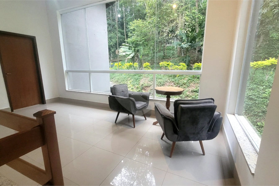 Casa à venda com 5 suítes no condomínio Associação Reserva das Hortênsias, Mairiporã - SP