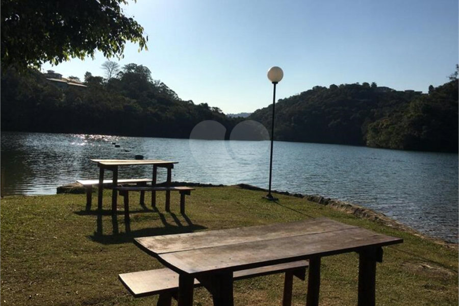 Casa à venda com 4 quartos, sendo 1 suíte, em Vila Machado, Mairiporã, SP
