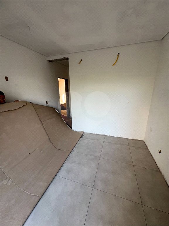 Casa à venda com 4 quartos, sendo 3 suítes,  no condomínio Residencial Reserva dos Jatobás, Louveira - SP