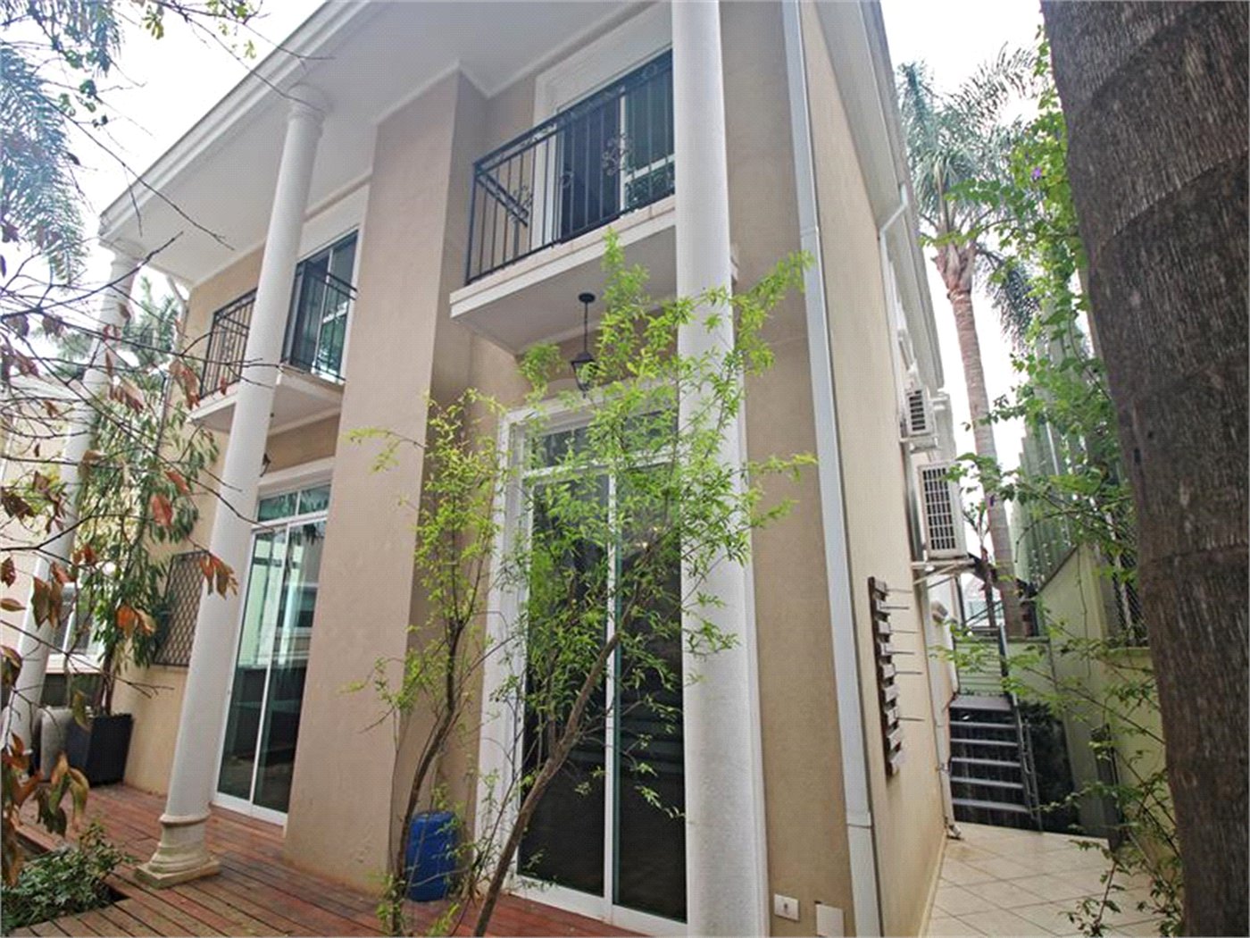 Casa à venda com 3 suítes no condomínio Brooklin Hills, São Paulo - SP
