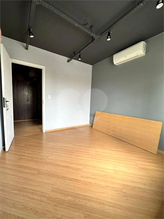 Casa à venda com 4 quartos, sendo 1 suíte, em Vila Oliveira, Mogi das Cruzes, SP