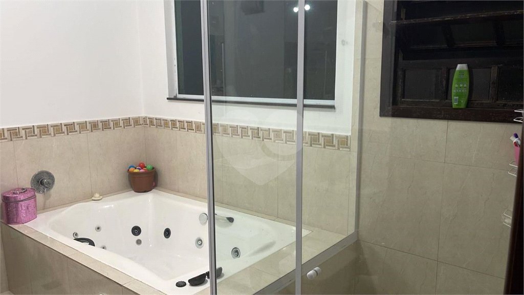 Casa à venda com 3 quartos, sendo 2 suítes, no condomínio : Conjunto Residencial Itaguaçu, São Paulo - SP
