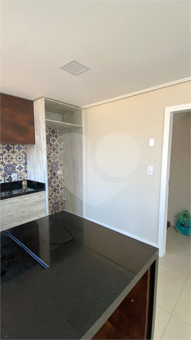 Casa à venda com 3 quartos, sendo 1 suíte, no condomínio Ana Carolina, São Paulo - SP