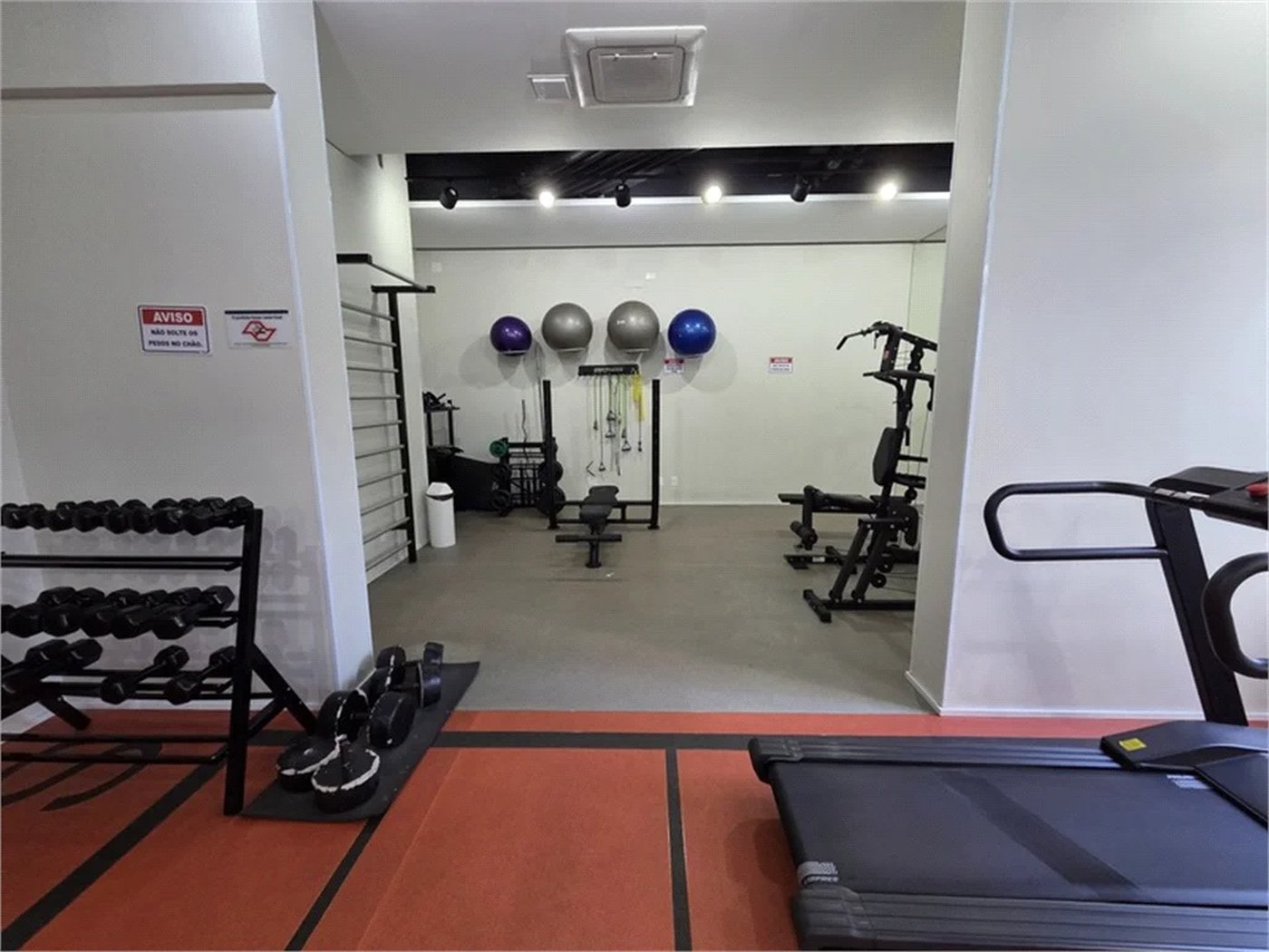 Apartamento à venda com 2 quartos, sendo 1 suíte, em Pinheiros, São Paulo, SP