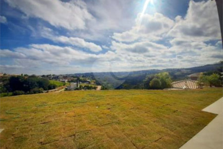 Casa à venda com 3 suítes no condomínio Residencial Jardim Primavera Louveira, Louveira - SP