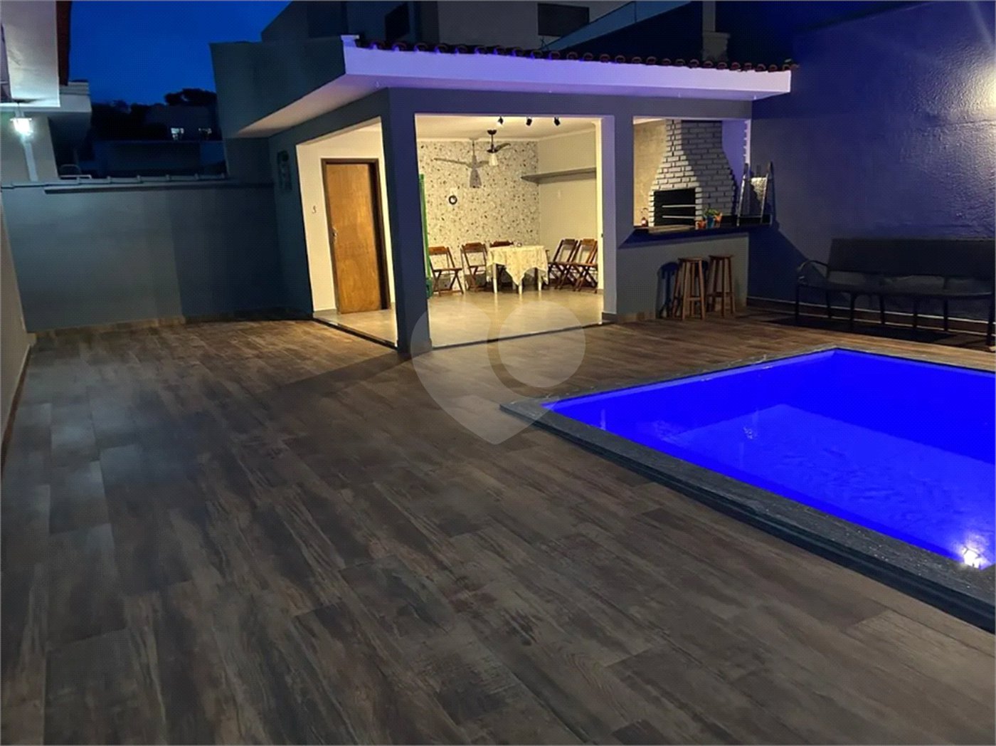 Casa para alugar com 5 quartos, sendo 4 suítes, em Ribeirânia, Ribeirão Preto, SP