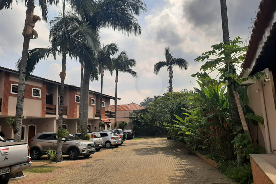 Casa à venda com 3 quartos, sendo 1 suíte, no condomínio Cantareira Park, São Paulo - SP