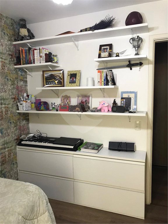 Apartamento à venda com 4 quartos, sendo 2 suítes, em Bosque da Saúde, São Paulo, SP