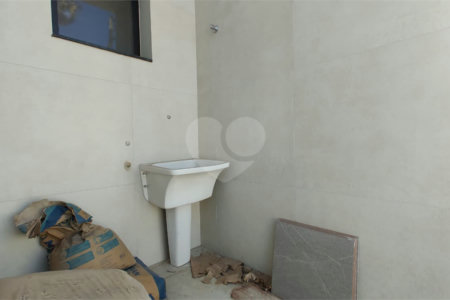Casa de Vila à venda com 3 quartos, sendo 1 suíte,  em Éden, Sorocaba, SP