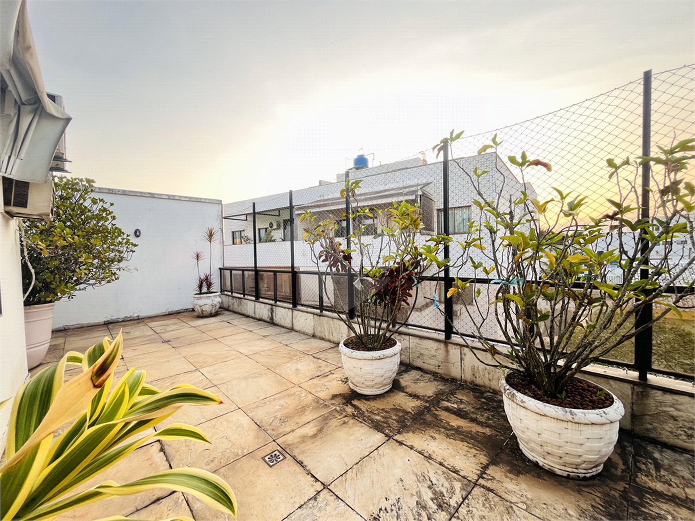 Cobertura à venda com 4 quartos, sendo 1 suíte, em Recreio dos Bandeirantes, Rio de Janeiro, RJ