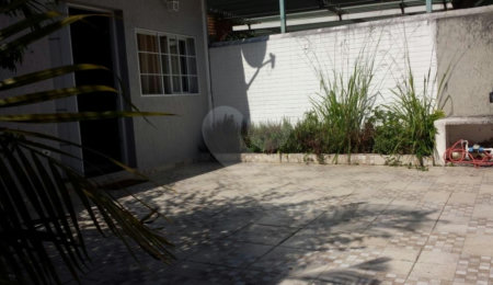 Sobrado à venda com 3 suítes em Jardim Prudência, São Paulo, SP