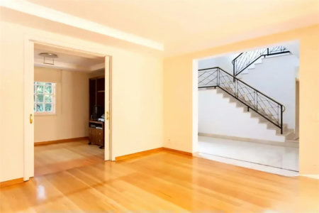 Casa à venda com 4 suítes em Jardim Leonor, São Paulo, SP