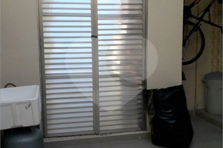Sobrado à venda com 5 quartos, sendo 1 suíte, em Jardim Caravelas, São Paulo, SP