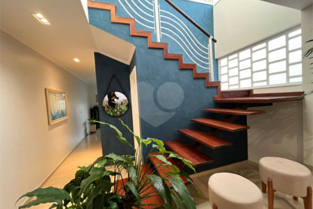 Casa à venda com 4 quartos, sendo 1 suíte, em Vila Maria Alta, São Paulo, SP