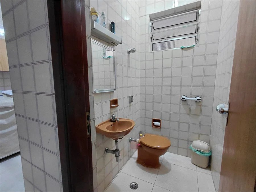 Sobrado à venda com 3 quartos em Vila Romana, São Paulo, SP
