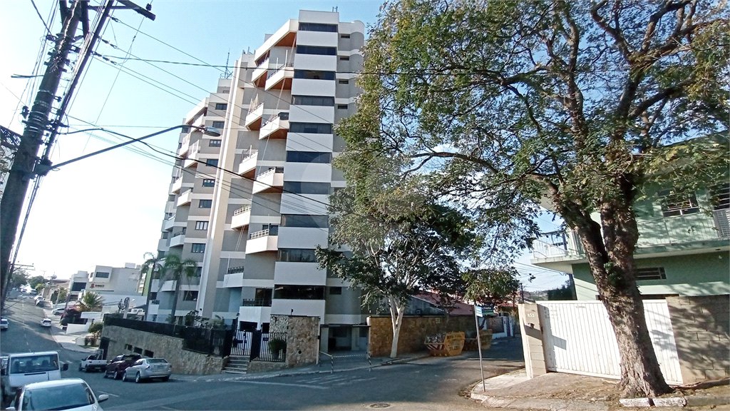 Apartamento à venda com 3 suítes no Centro, Vinhedo, SP