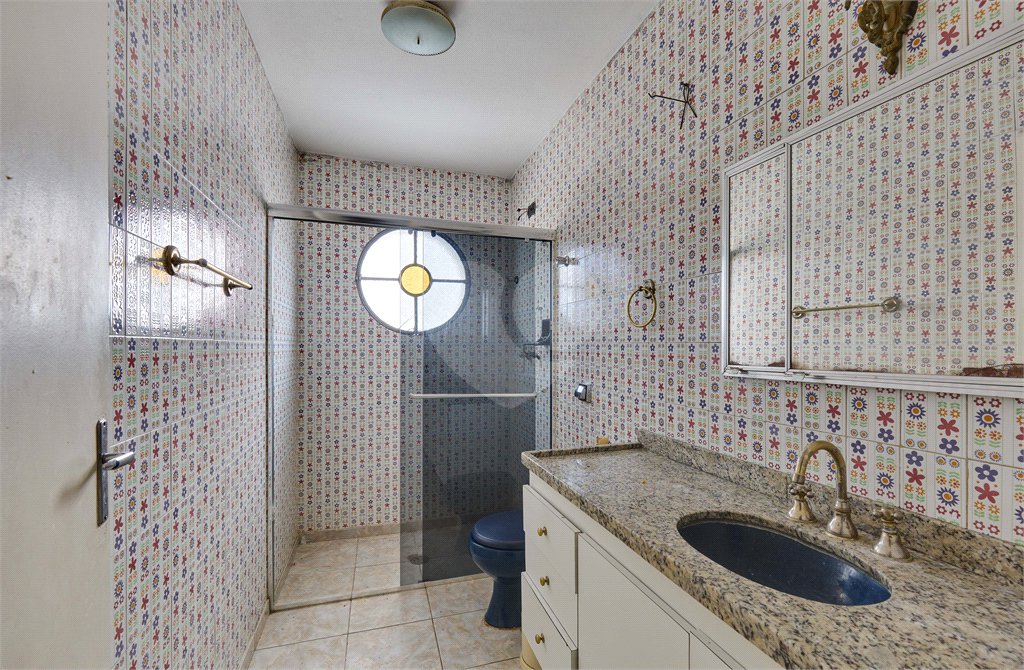 Sobrado à venda com 3 quartos, sendo 1 suíte, em Jardim Prudência, São Paulo, SP