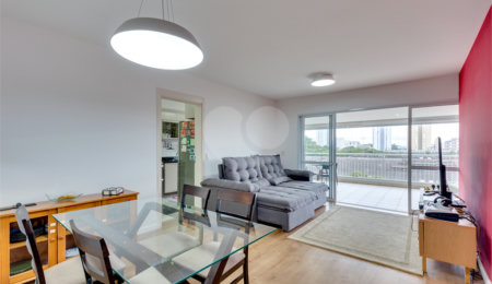 Apartamento à venda com 4 quartos, sendo 2 suítes,  em Santo Amaro, São Paulo, SP