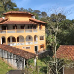 Sobrado à venda com 3 quartos, sendo 2 suítes, em Serra da Cantareira, Mairiporã, SP