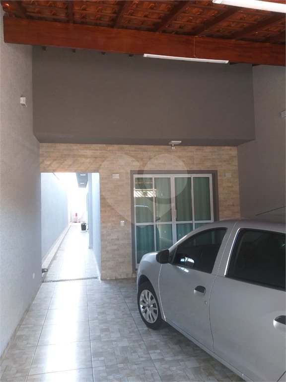Casa á venda em Atibaia SP