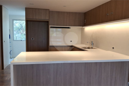Apartamento para alugar com 3 quartos, sendo 1 suíte, em Itaim Bibi, São Paulo, SP