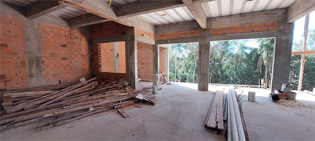Casa à venda com 4 suítes no condomínio Sausalito, Mairiporã - SP
