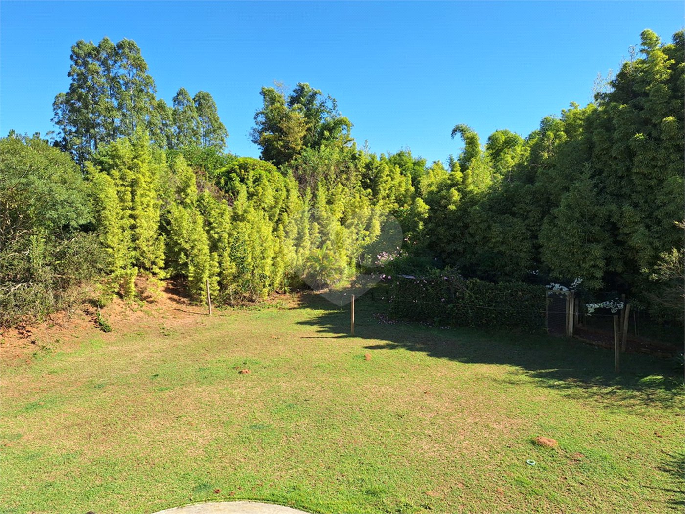 Chácara à venda com 3 quartos, sendo 1 suíte, em Chácara de Recreio Jardim Alvorada, Botucatu, SP