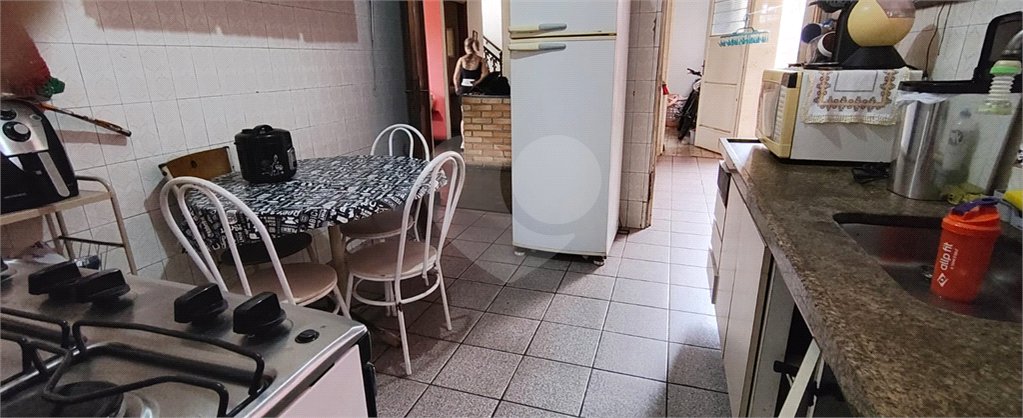 Sobrado à venda com 5 quartos, sendo 2 suítes, em Vila Trujillo, Sorocaba, SP