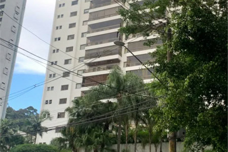 Apartamento à venda com 3 suítes em Vila Suzana, São Paulo, SP