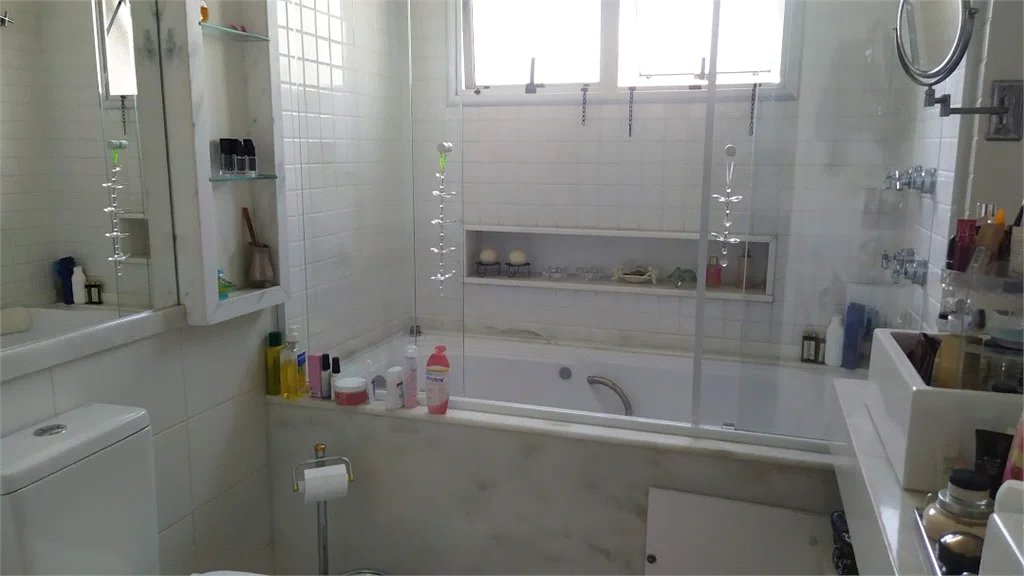 Apartamento à venda com 3 suítes em Jardim Londrina, São Paulo, SP