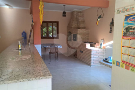 Casa à venda com 3 suítes em Jardim Sinki, Franco da Rocha, SP