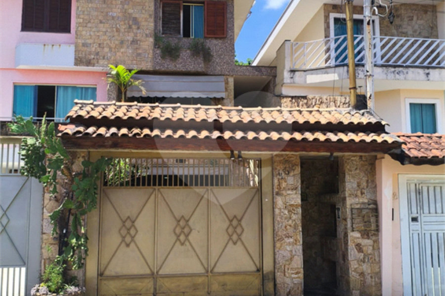 Sobrado à venda com 3 quartos, sendo 1 suíte, em Tremembé, São Paulo, SP