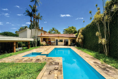 Casa á venda – Granja Viana