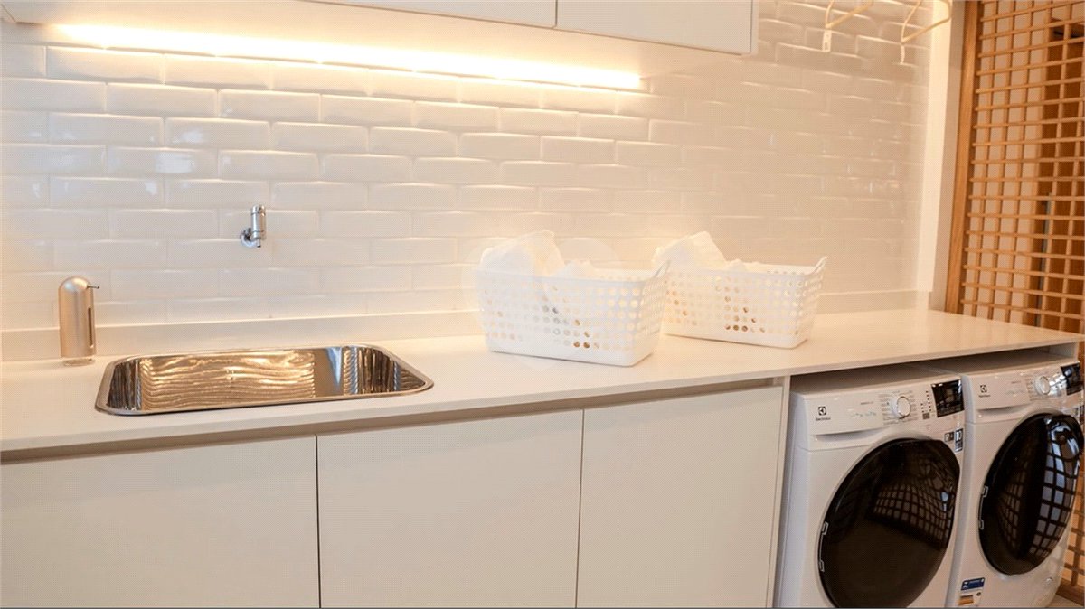 Apartamento à venda com 4 quartos, sendo 3 suítes, em Perdizes, São Paulo, SP