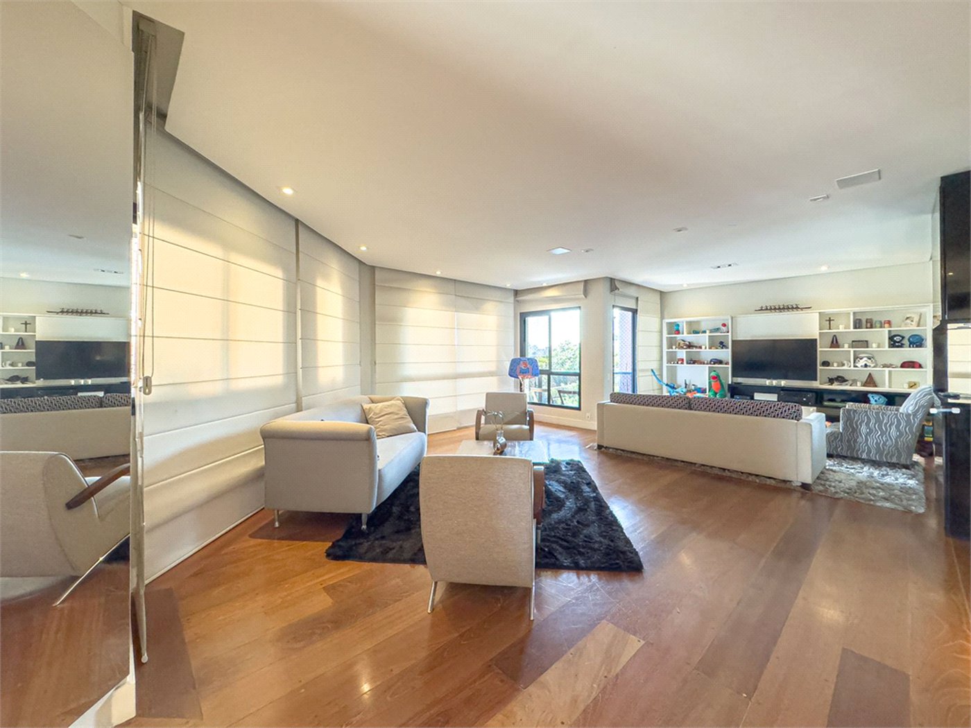 Apartamento à venda com 3 suítes em Sumarezinho, São Paulo, SP