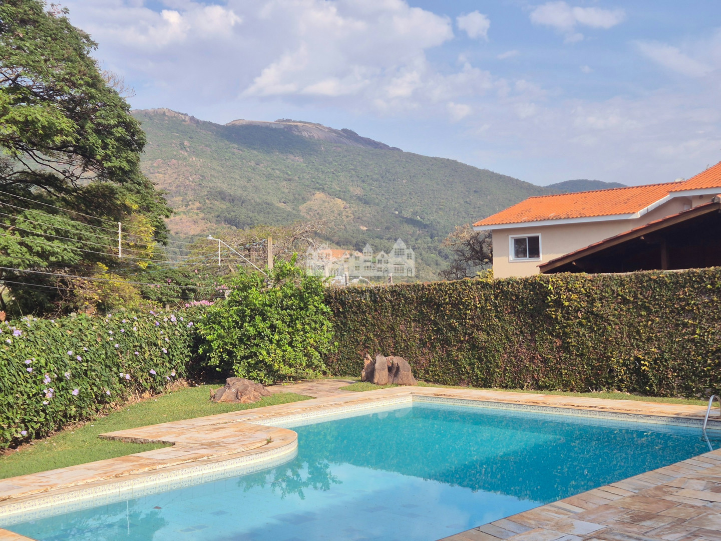 Casa, 4 quartos, 385 m² - Foto 1