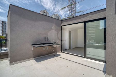 Casa à venda com 4 quartos, sendo 1 suíte, no condomínio Cube Campo Belo, São Paulo - SP