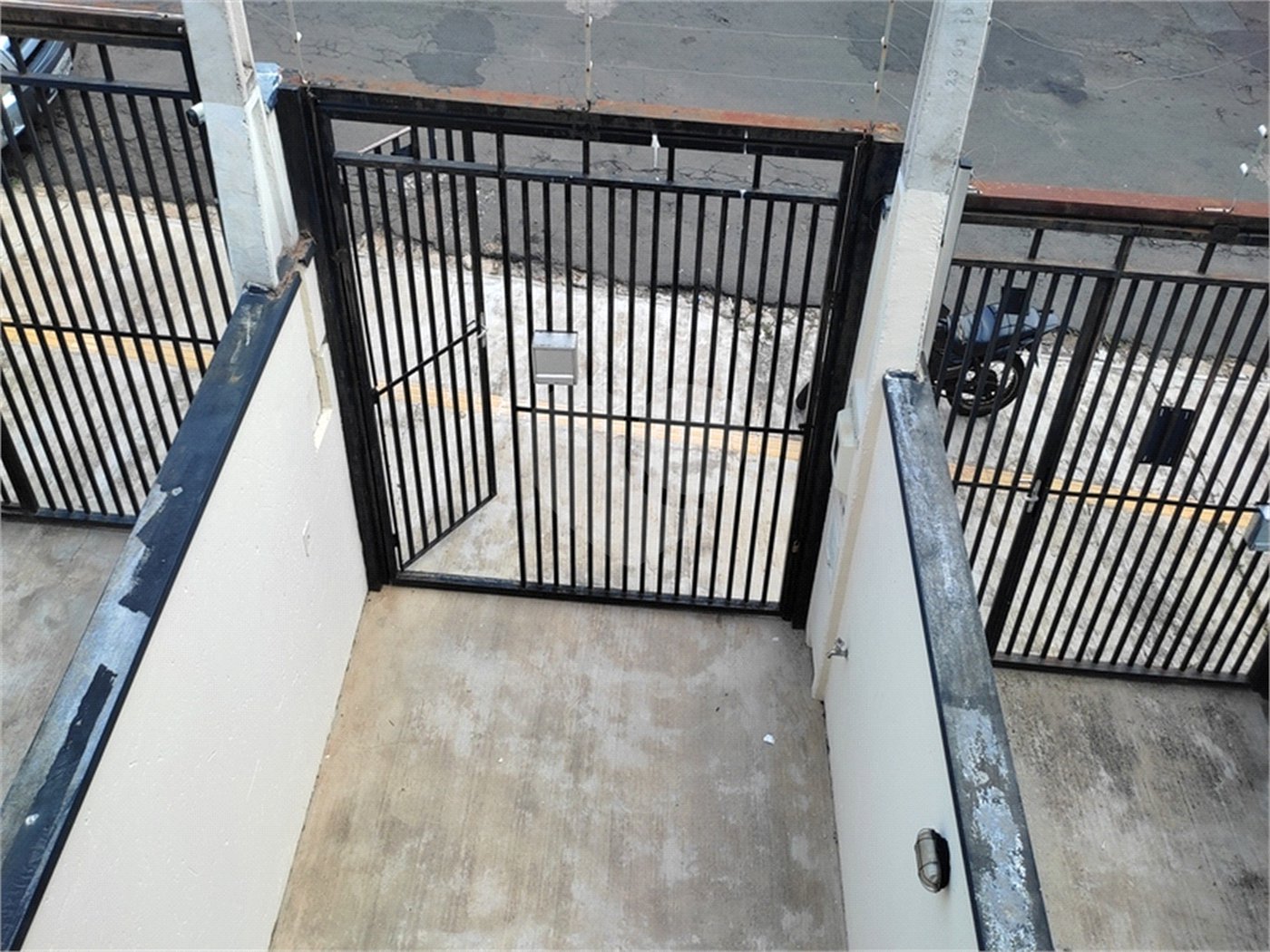 Sobrado à venda ou para alugar com 2 suítes em Jardim Nely, Indaiatuba, SP