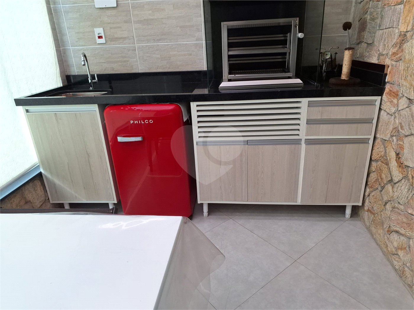Sobrado à venda com 3 quartos, sendo 1 suíte, em Tremembé, São Paulo, SP