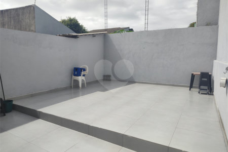 Casa Térrea à venda com 2 quartos, sendo 1 suíte,  em Atibaia Jardim, Atibaia, SP