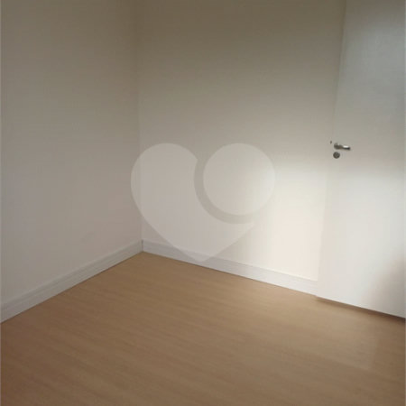 Apartamento à venda com 2 quartos em Lageado, Cotia, SP