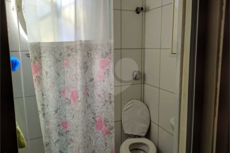 Casa à venda com 10 quartos, sendo 1 suíte, em Santa Teresinha, São Paulo, SP