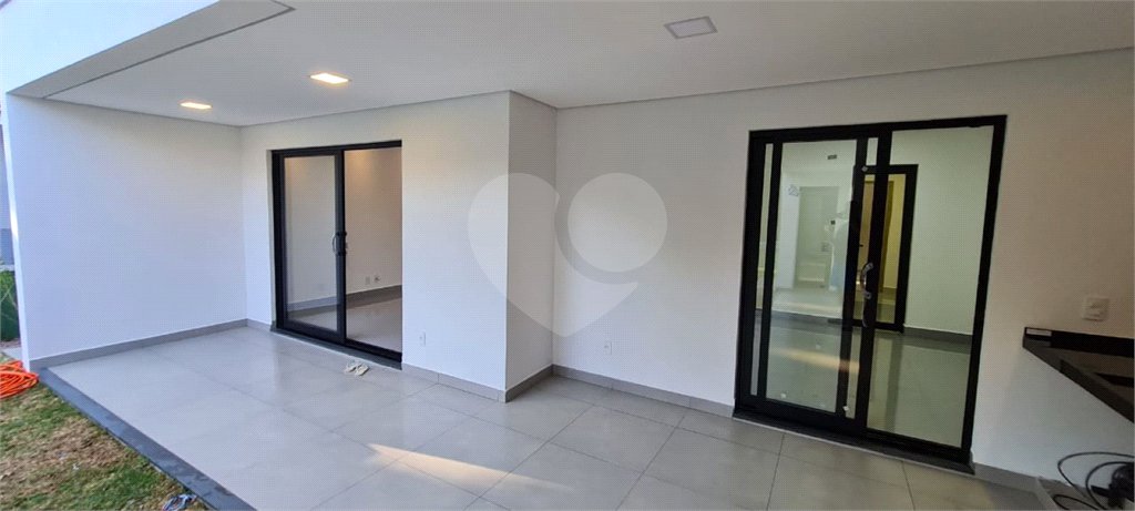 Casa à venda com 3 suítes no condomínio Reserva dos Vinhedos, Louveira - SP