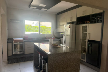 Casa à venda com 3 suítes no condomínio Terras de Mont Serrat, Salto - SP