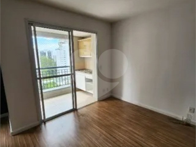 Apartamento à venda com 2 quartos, sendo 1 suíte,  em Morumbi, São Paulo, SP