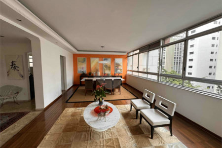 Elegância e conforto. Apartamento exclusivo de 250m2 em Higienópolis, um por andar.
