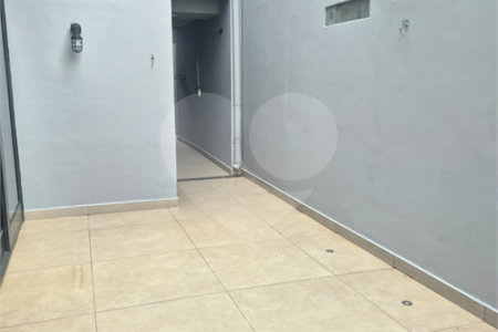 Casa de Vila à venda com 4 quartos, sendo 3 suítes, em Chácara Santo Antônio, São Paulo, SP